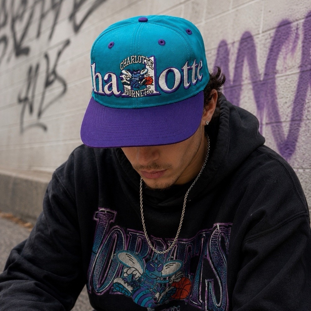 Vintage 90s Charlotte Hornets Logo 7 Splash Snapback Hat Teal Purple NBA